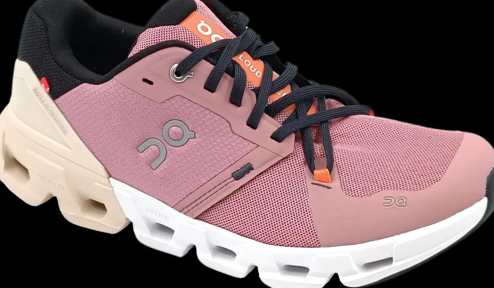 On Cloudflyer 4 dust rose/sand